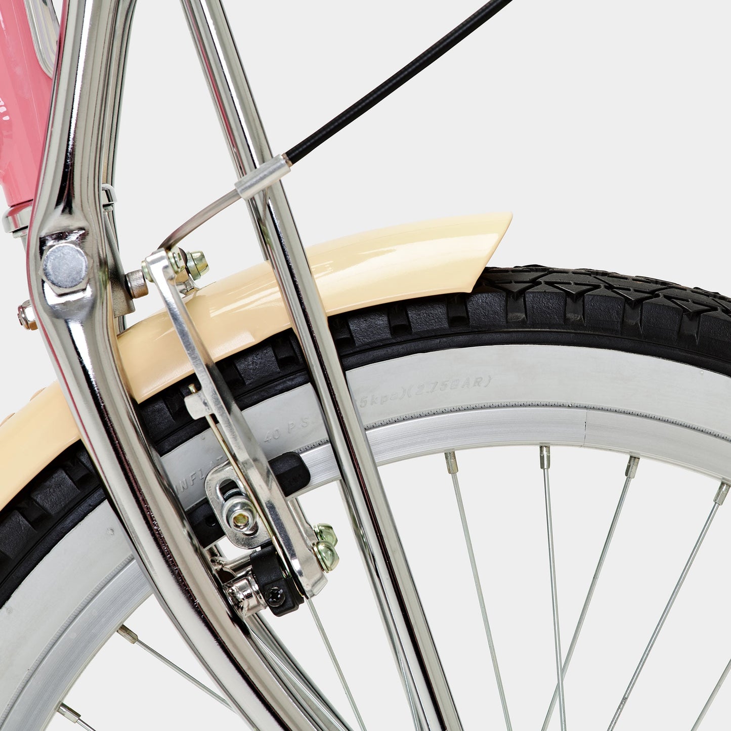 Front wheel detailing of the Milkbar Bikes Sugar High 20" - Pink Lemonade