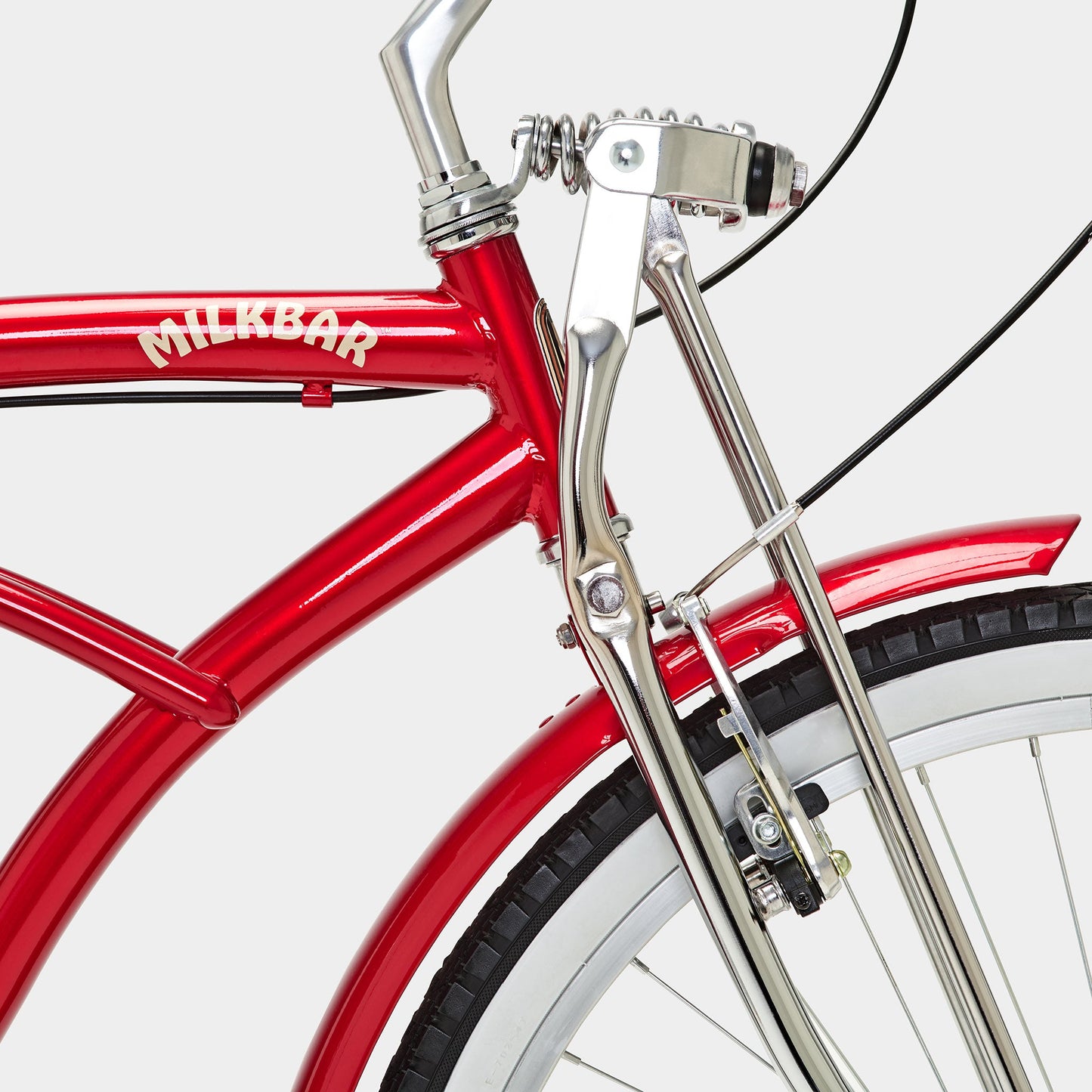 Front detailing of the Milkbar Bikes Sugar High 26" - Cherry Cola
